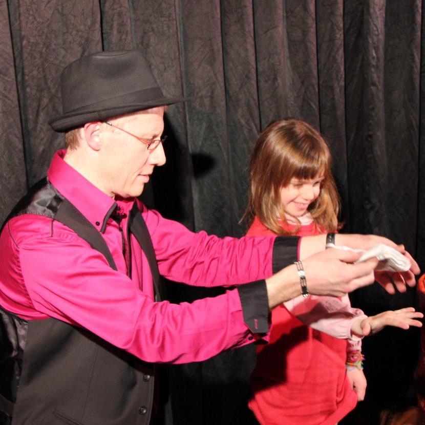 Spectacle de magie avec enfant